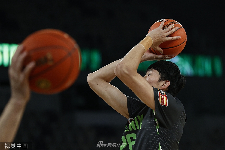 [NBL常规赛]东南墨尔本凤凰90-98不敌墨尔本联 周琦16+12+3（nbl联赛东南墨尔本凤凰队）